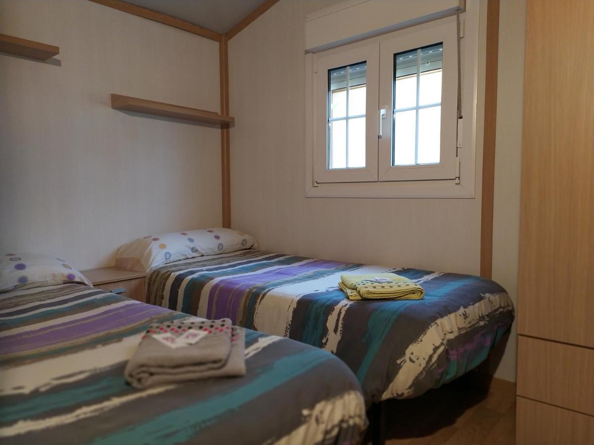 Camino De Santiago Hostel กาสโตรเฮริซ ภายนอก รูปภาพ