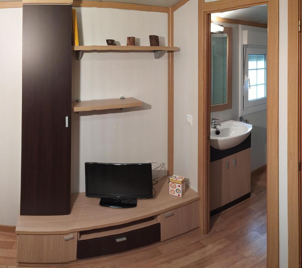 Camino De Santiago Hostel กาสโตรเฮริซ ภายนอก รูปภาพ