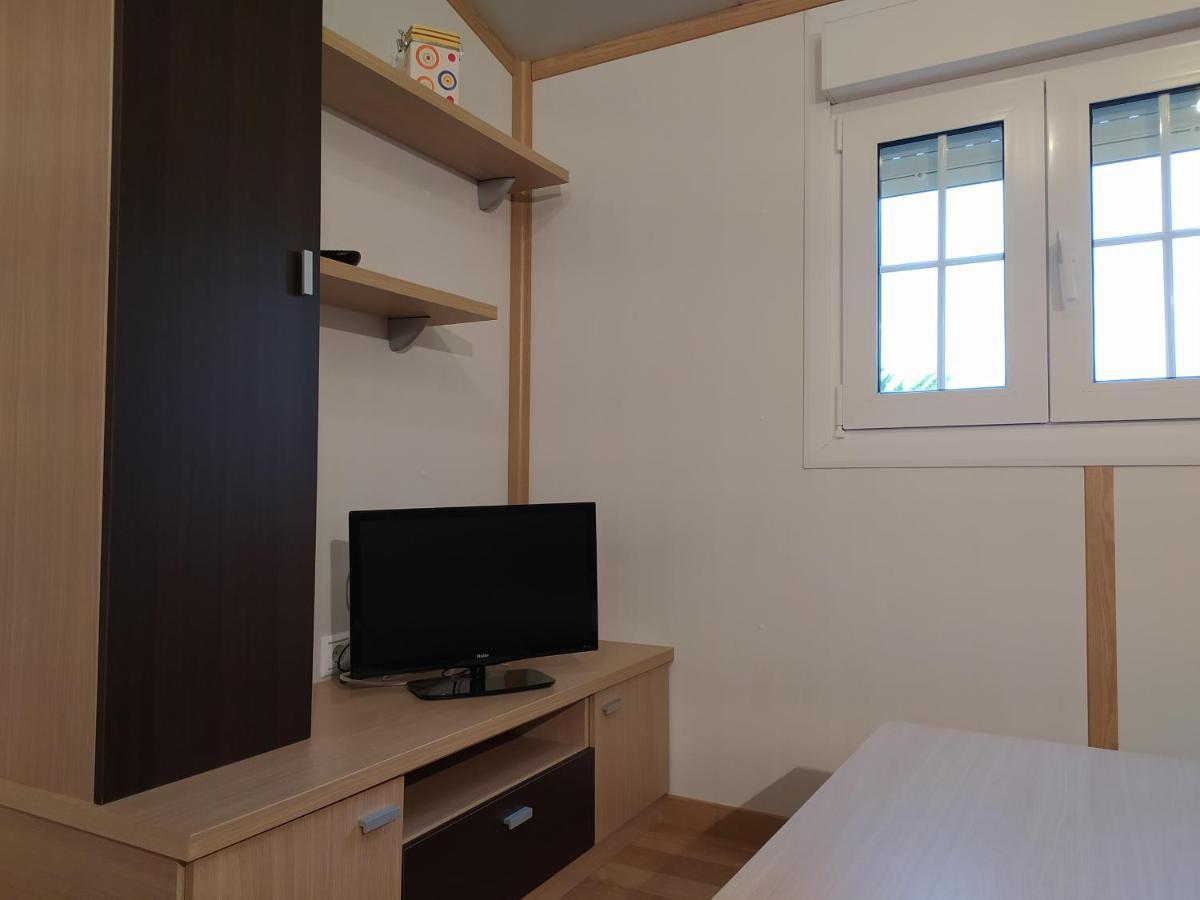Camino De Santiago Hostel กาสโตรเฮริซ ภายนอก รูปภาพ
