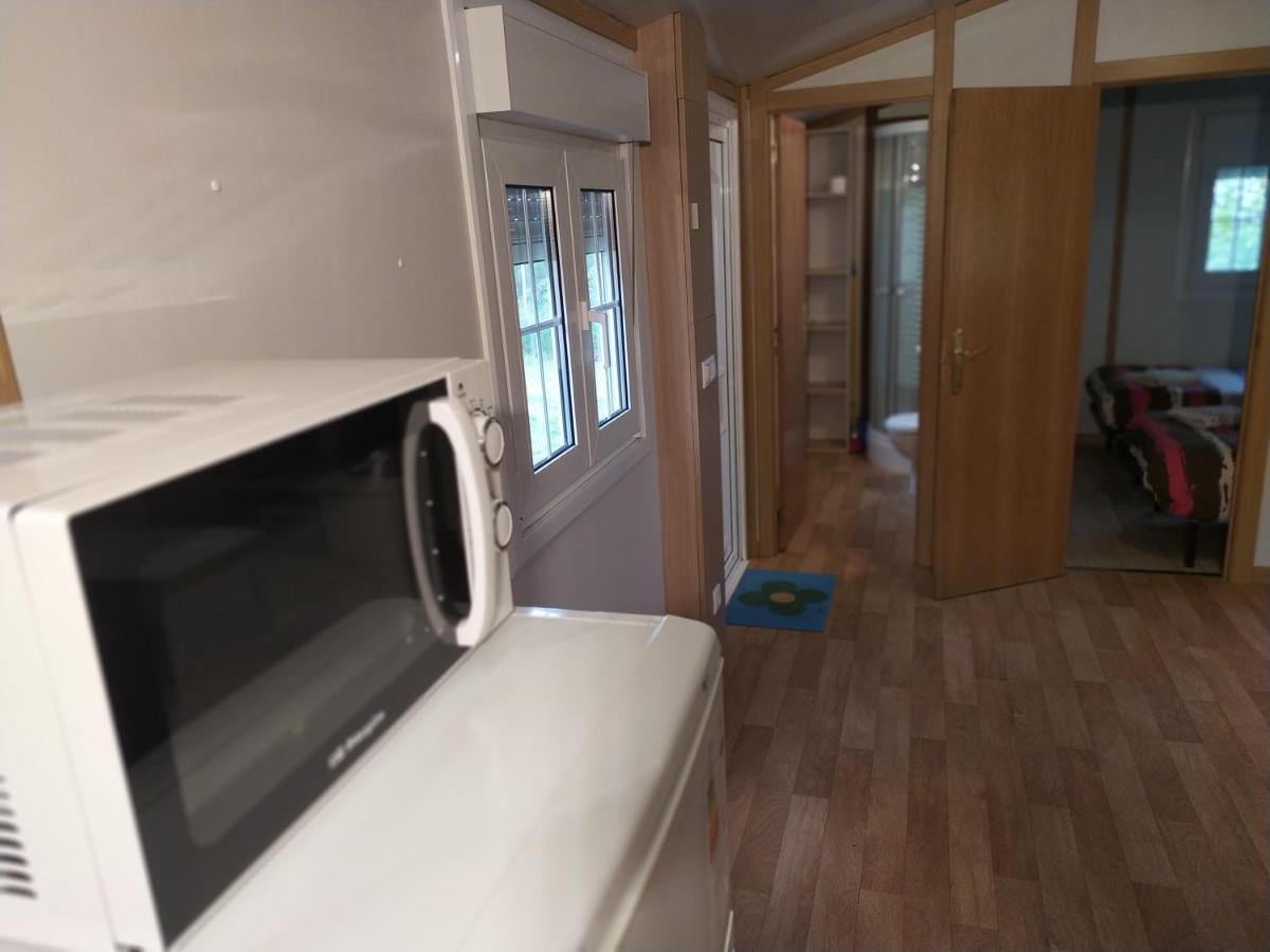 Camino De Santiago Hostel กาสโตรเฮริซ ภายนอก รูปภาพ